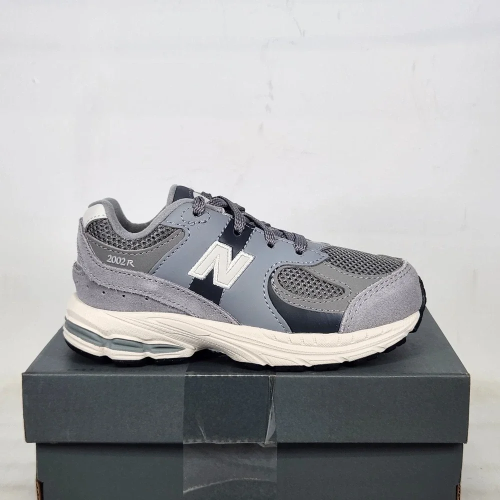 New Balance 2002R Sneaker Toddler Size 10 Grey Grey IC2002ST Running Shoes